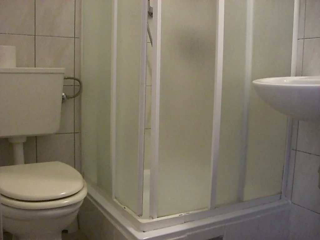 וינה Hotel Peck