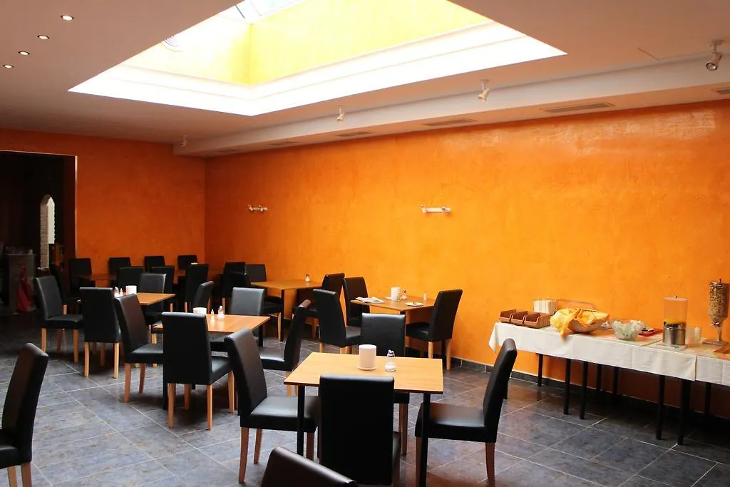 וינה Hotel Peck