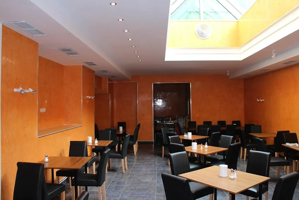 וינה Hotel Peck