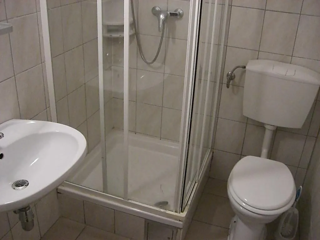 וינה Hotel Peck