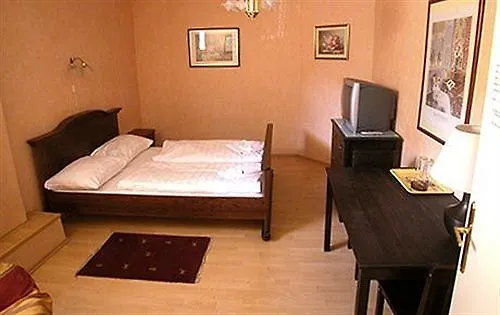 וינה Hotel Peck